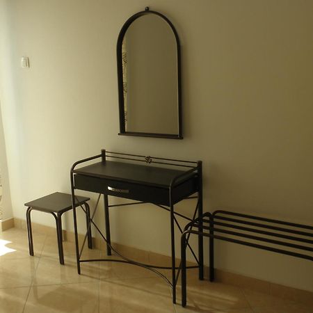 Nikolakakis Rooms Lavrio Habitación foto