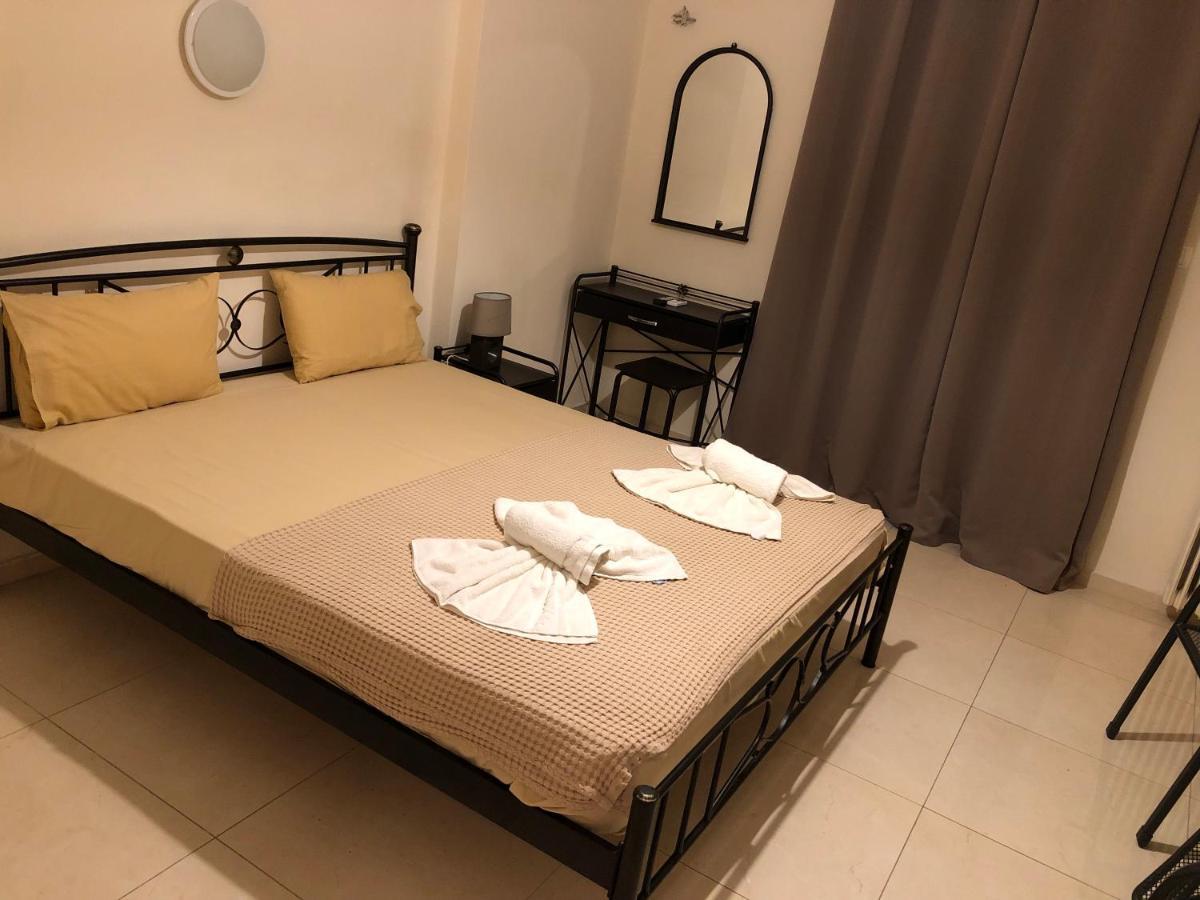 Nikolakakis Rooms Lavrio Exterior foto