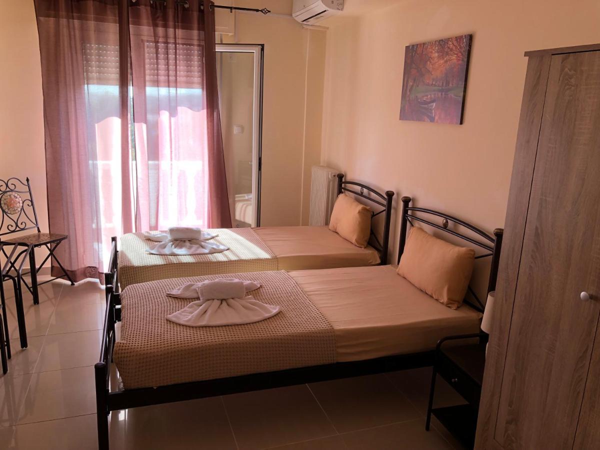 Nikolakakis Rooms Lavrio Exterior foto