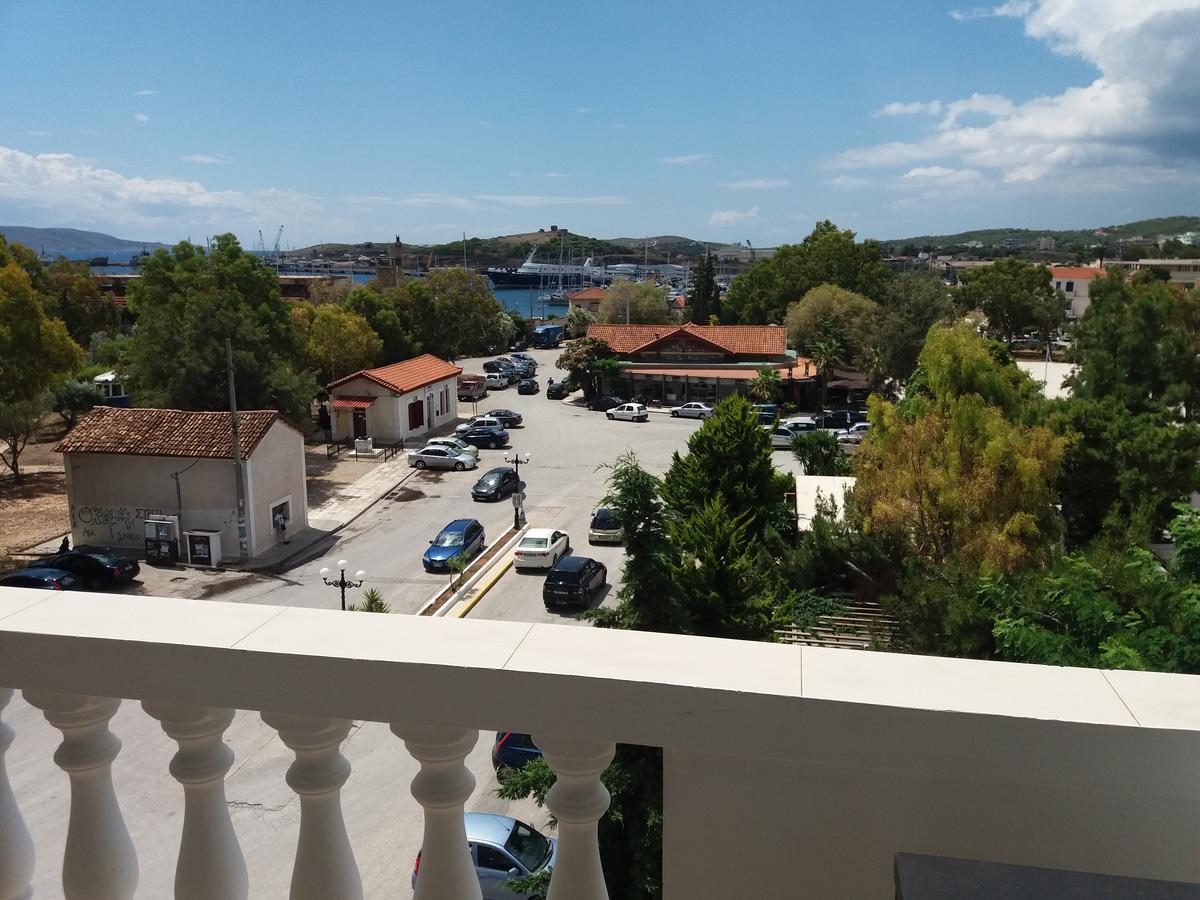 Nikolakakis Rooms Lavrio Exterior foto