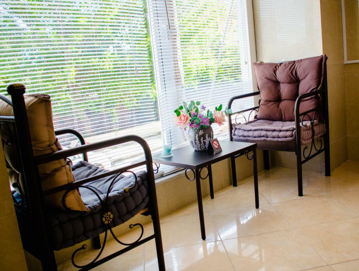 Nikolakakis Rooms Lavrio Exterior foto